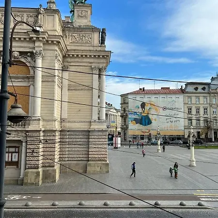 דירה Leogrand On Svobody Avenue 43 לבוב