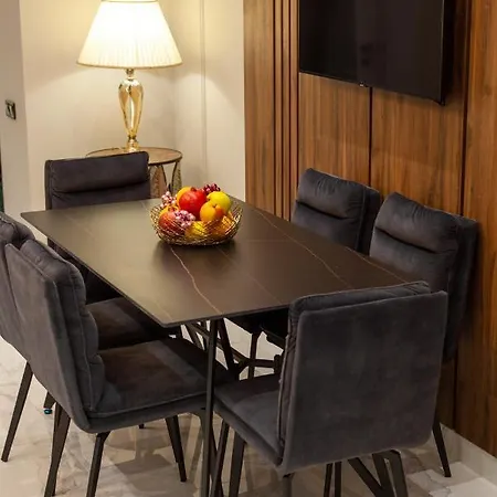 Leogrand On Svobody Avenue 43 Апартаменты