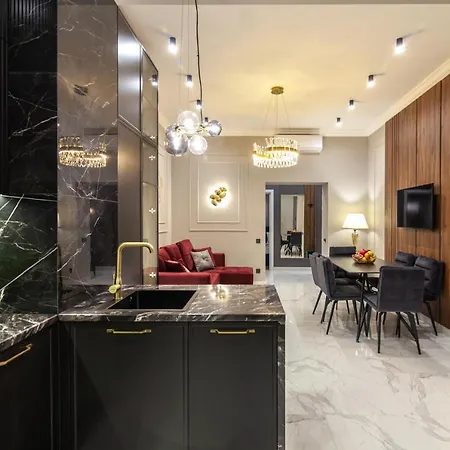 Leogrand Apartments On Svobody Avenue 43 *