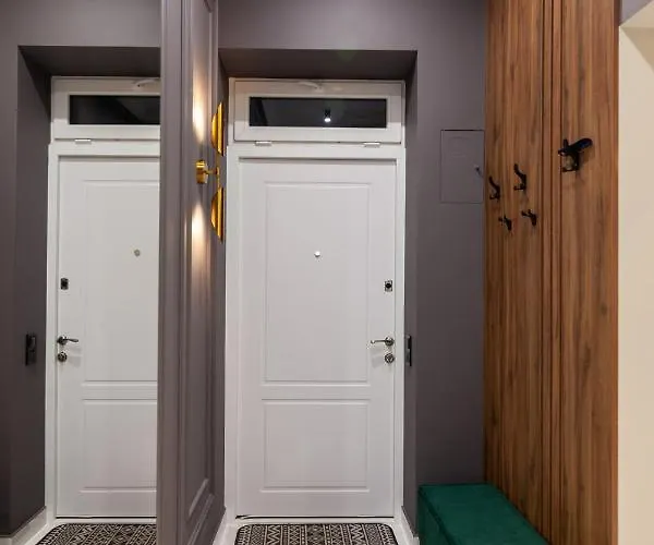 Leogrand Apartments On Svobody Avenue 43 Lägenhet