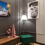 Leogrand On Svobody Avenue 43