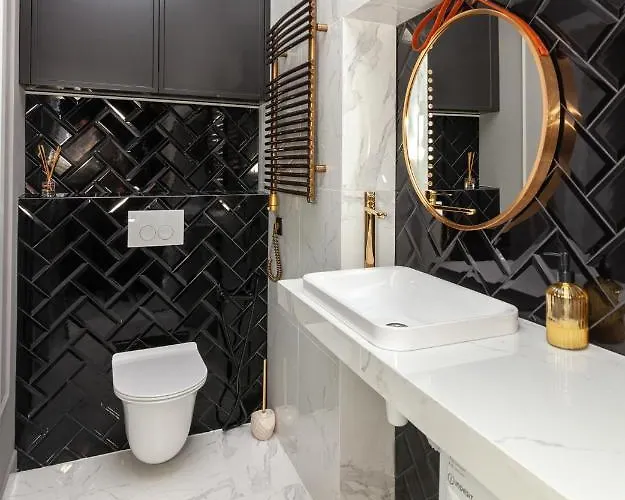 Leogrand On Svobody Avenue 43